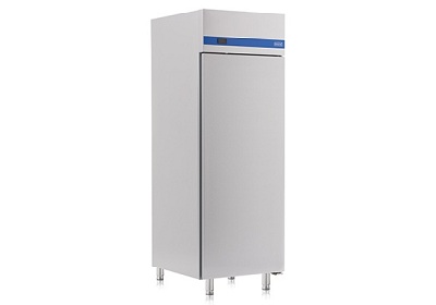 UPRIGHT TYPE REFRIGERATORS